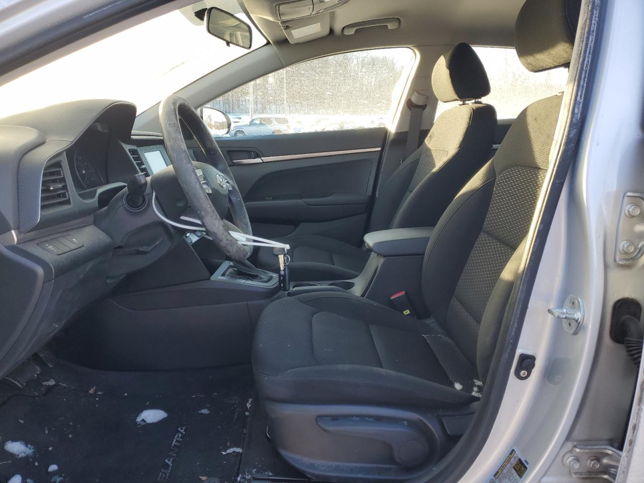 2019 Hyundai Elantra - Image 7