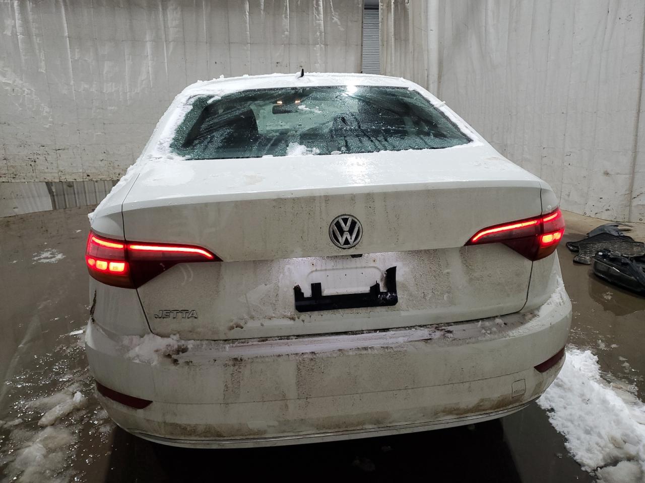 2019 Volkswagen Jetta - Image 6