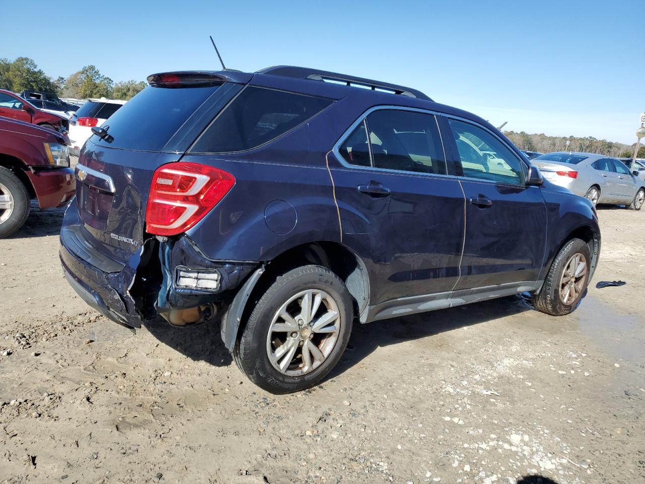 2016 Chevrolet Equinox - Image 3