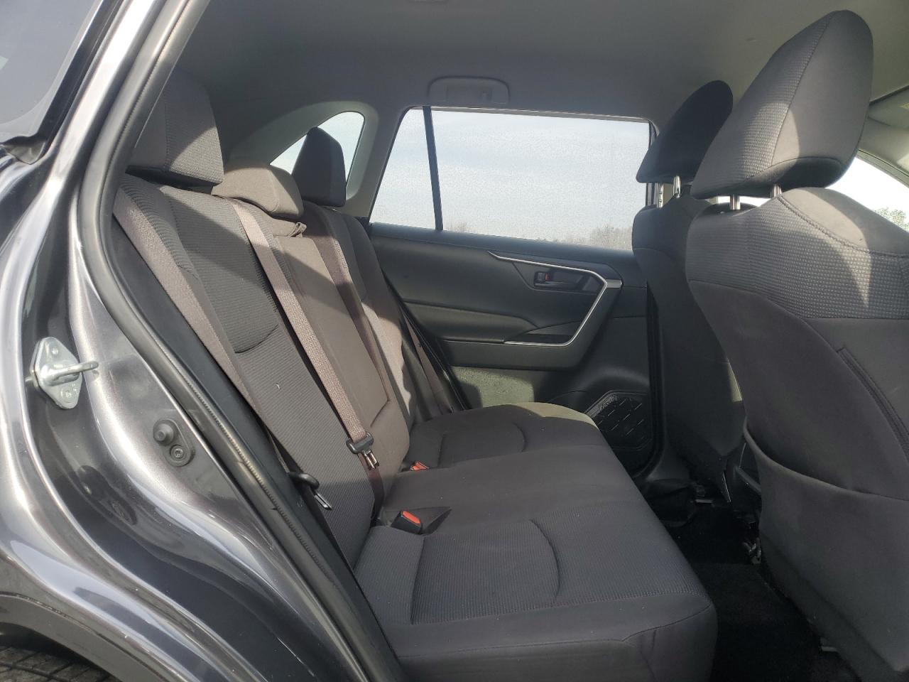 2019 Toyota RAV 4 - Image 11