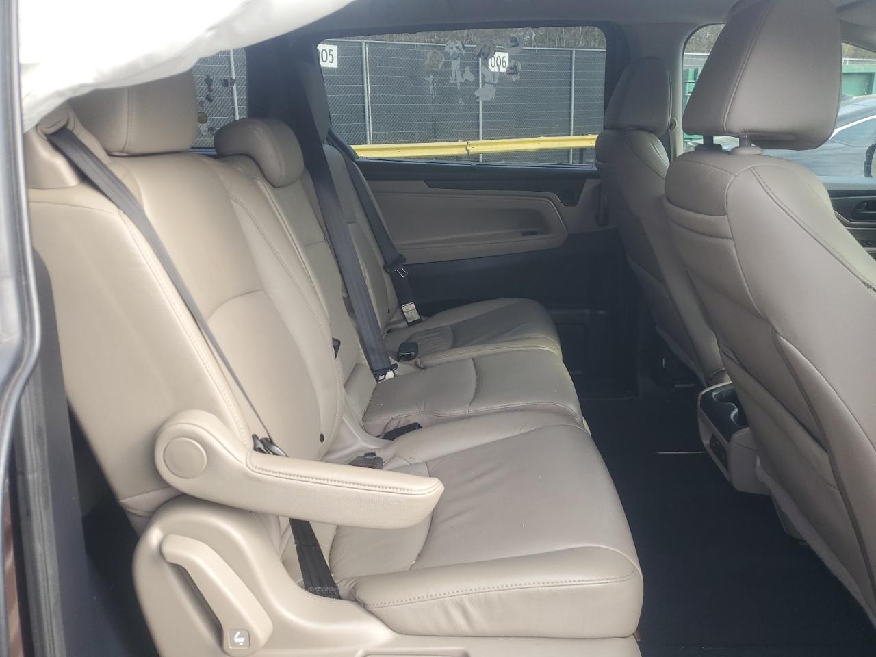 2019 Honda Odyssey - Image 12