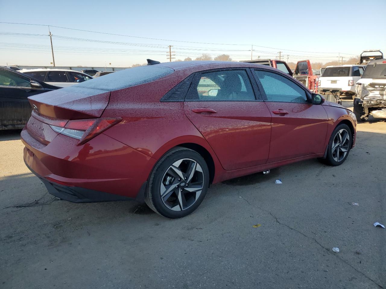 2023 Hyundai Elantra - Image 3