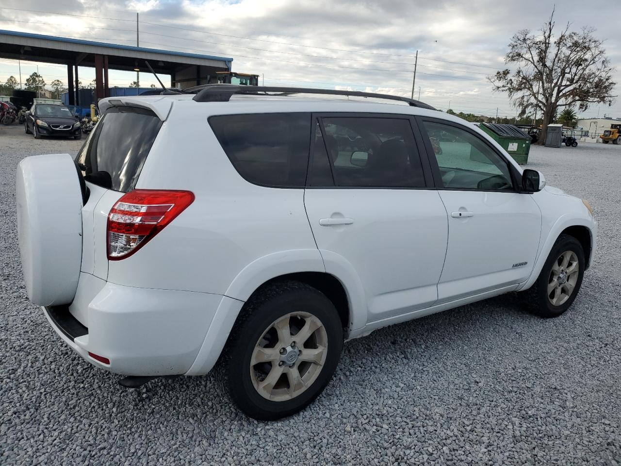 2009 Toyota RAV 4 - Image 3