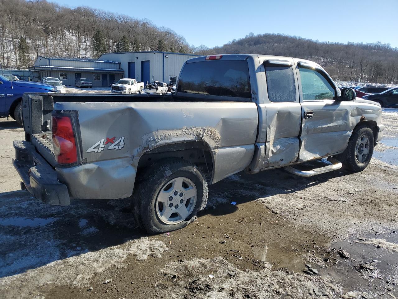 2006 Chevrolet Silverado - Image 3