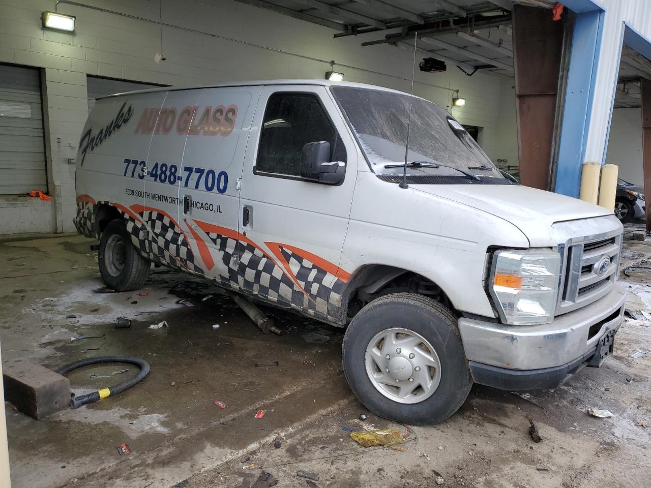 2014 Ford Econoline - Image 4