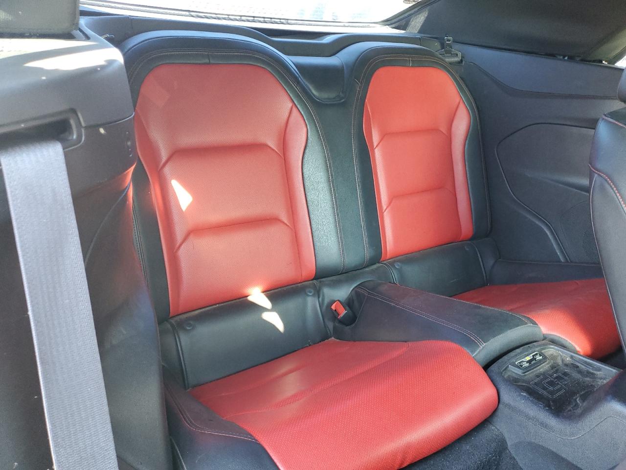 2016 Chevrolet Camaro - Image 10