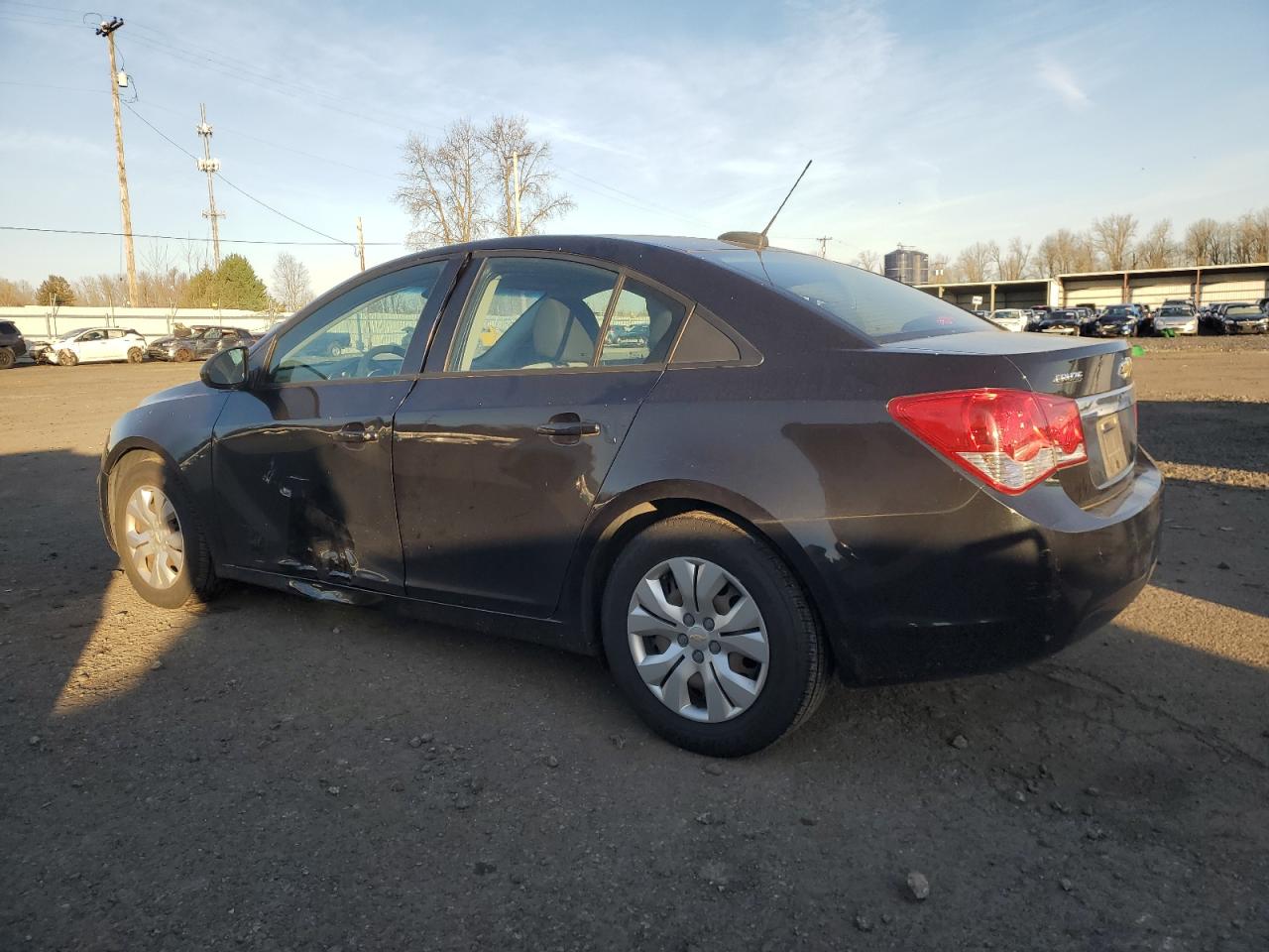 2016 Chevrolet Cruze - Image 2