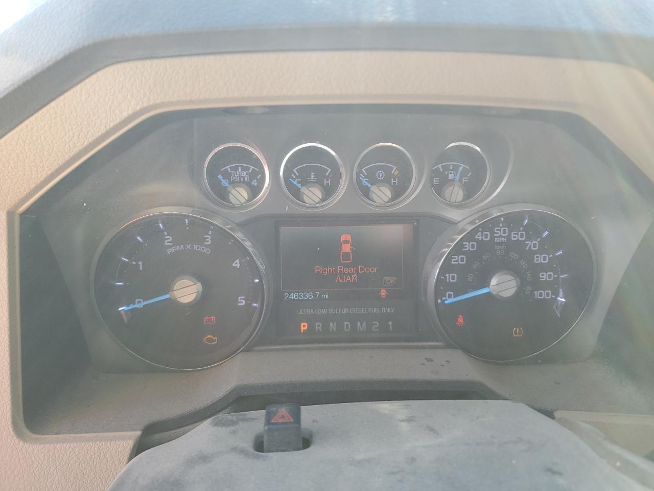 2011 Ford F350 - Image 9