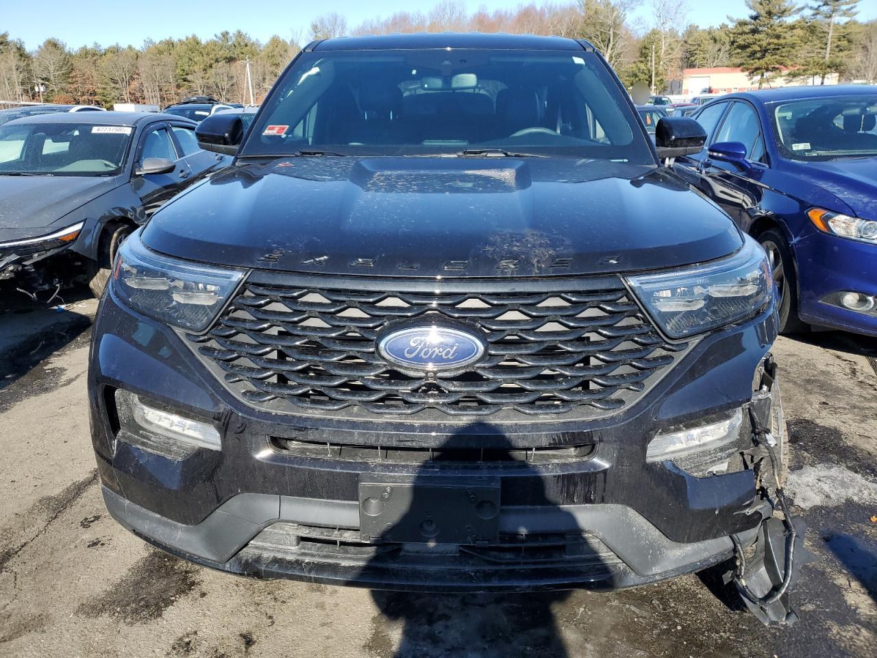 2022 Ford Explorer - Image 5