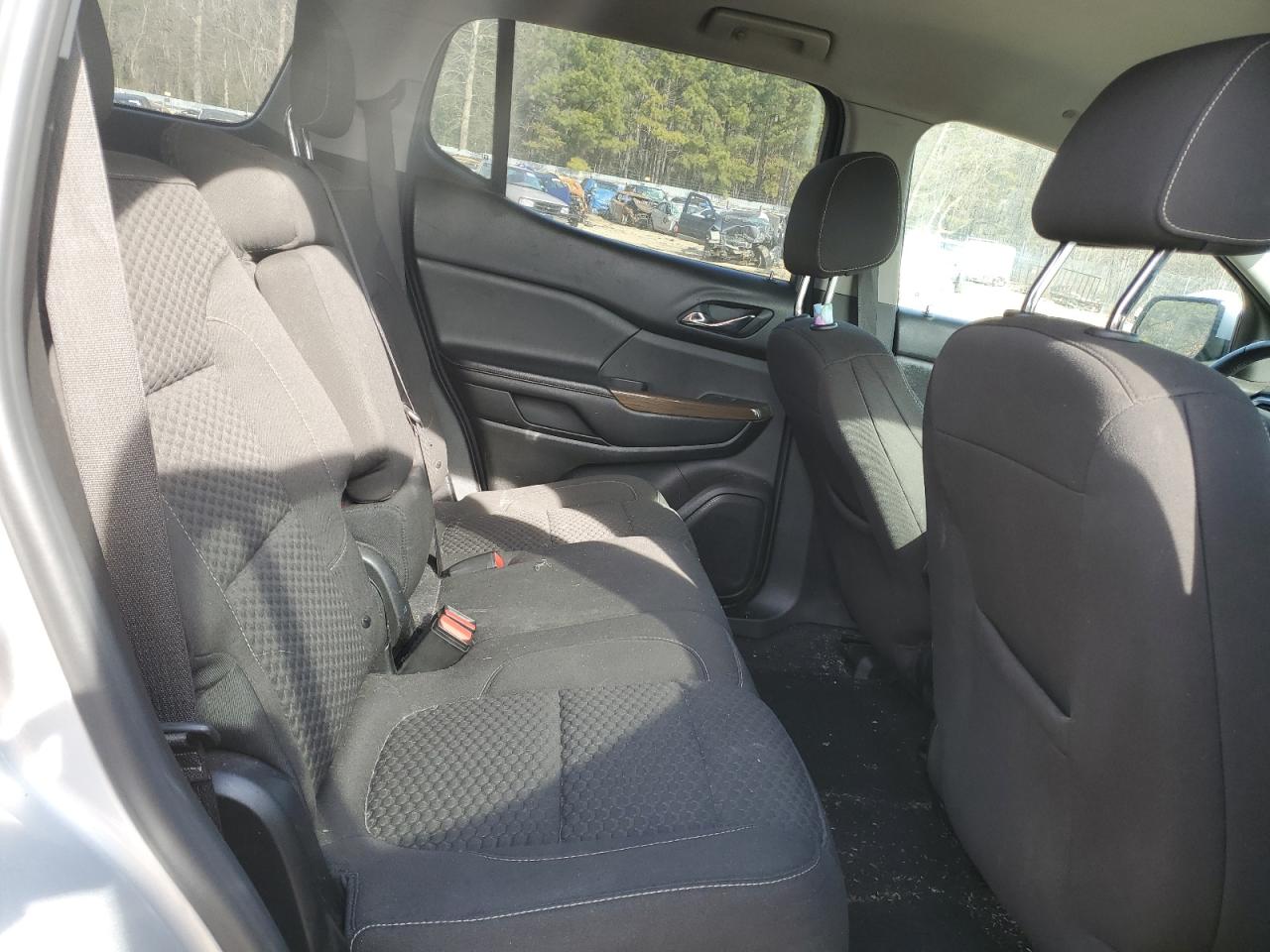 2017 GMC Acadia - Image 11