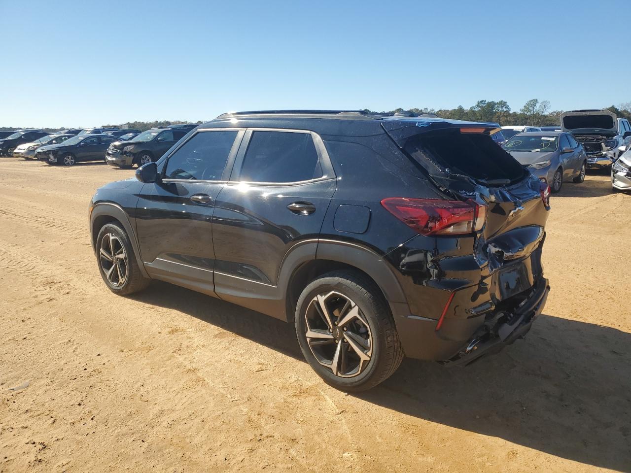 2022 Chevrolet TrailBlazer - Image 2