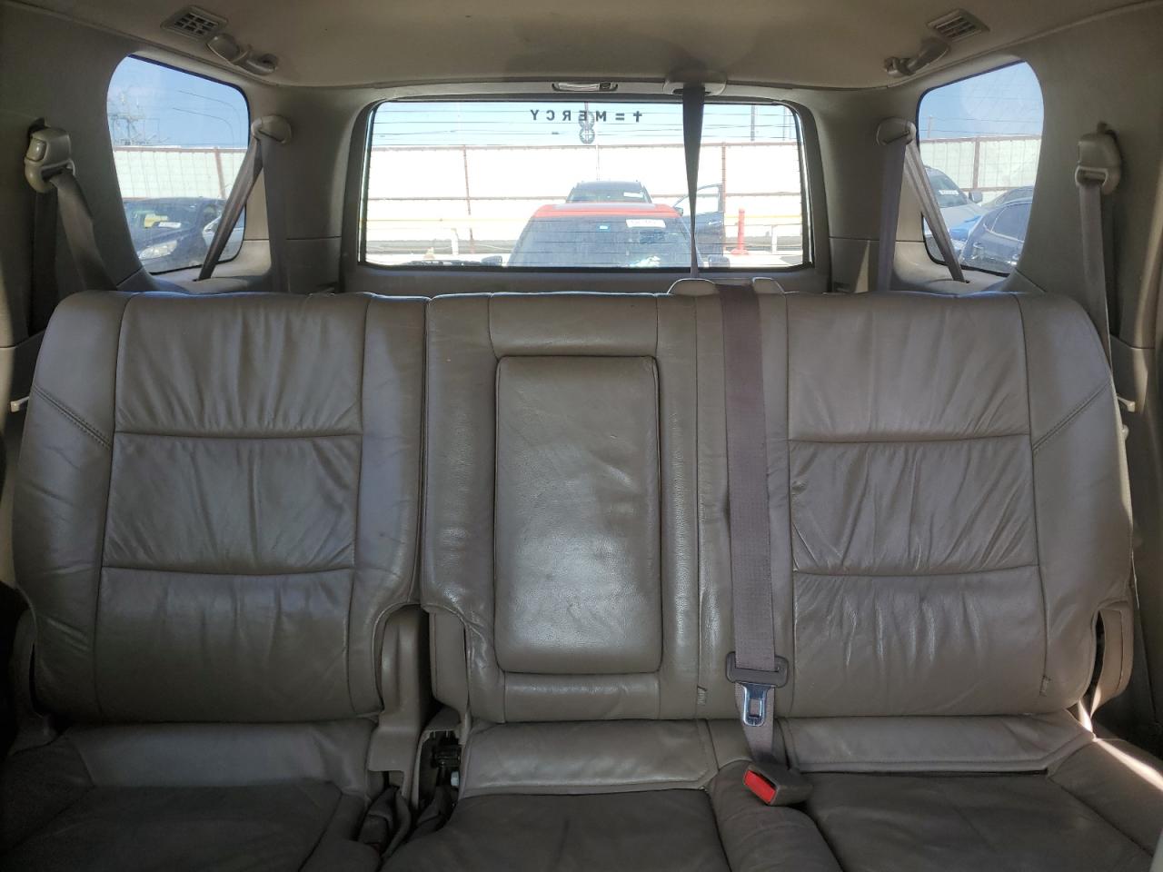 2003 Toyota Sequoia - Image 10