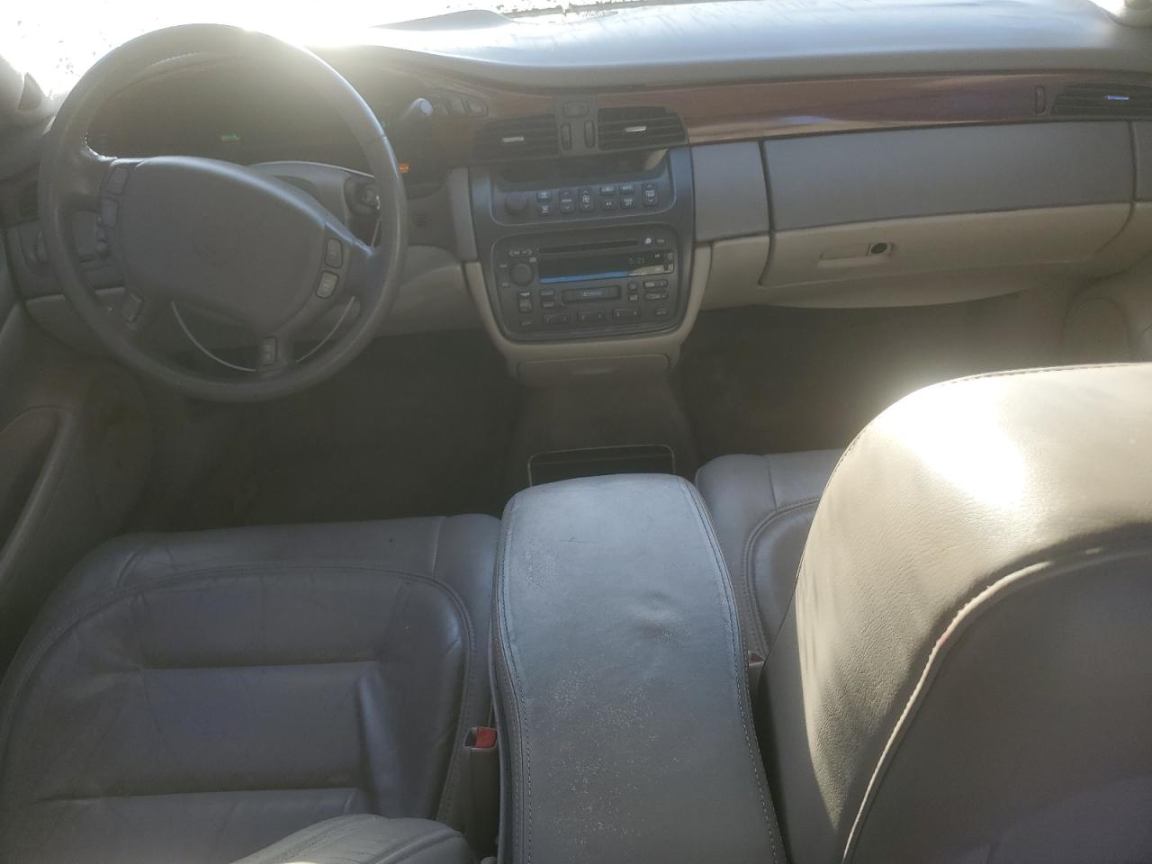 2000 Cadillac De Ville - Image 8