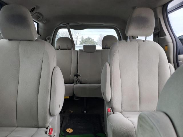 2012 TOYOTA SIENNA 