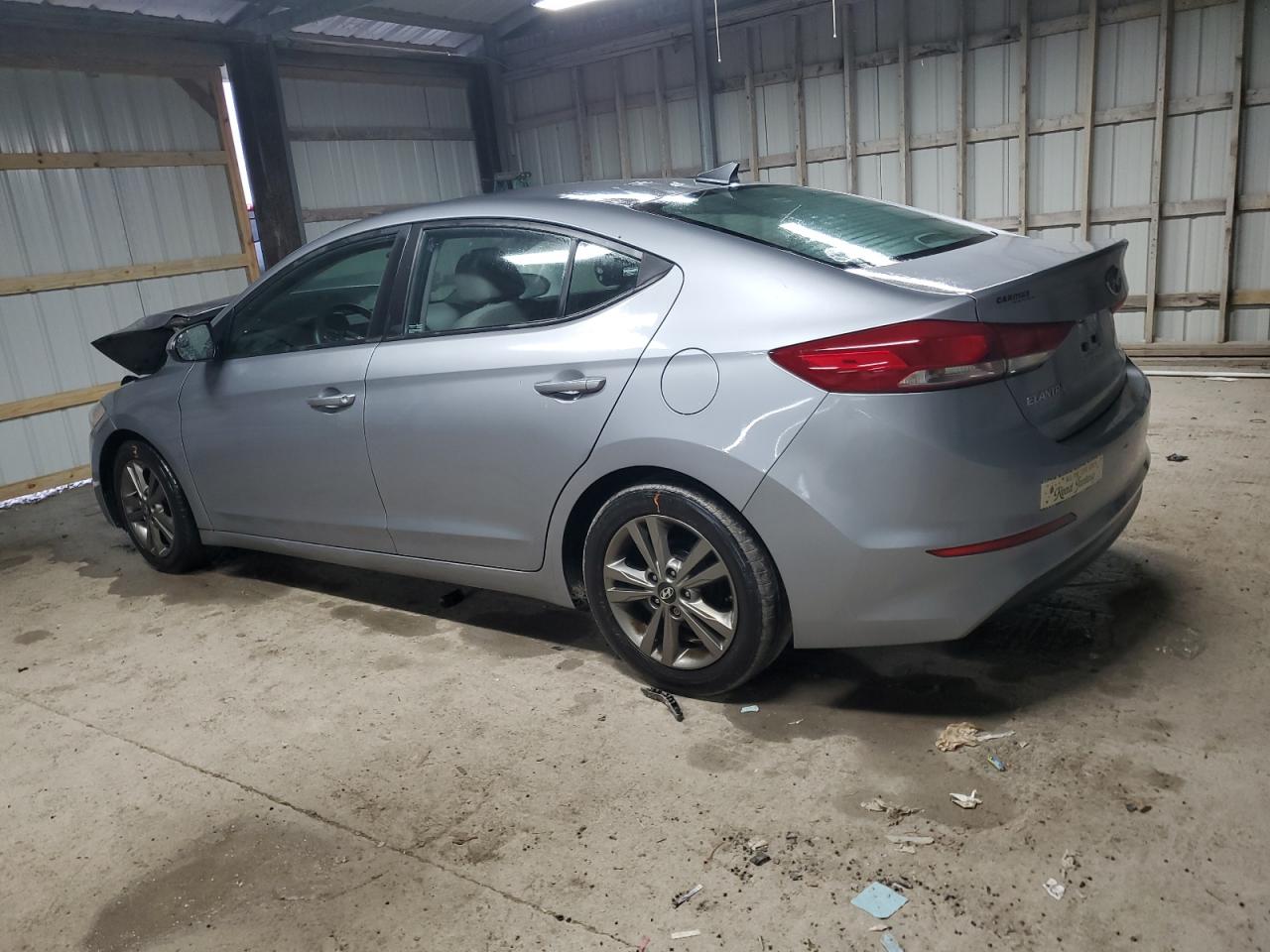 2017 Hyundai Elantra - Image 2