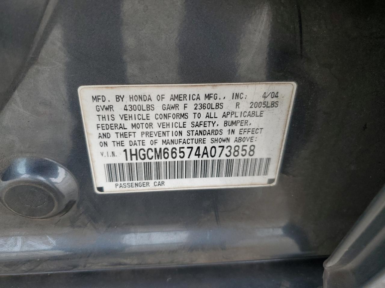 2004 Honda Accord - Image 12