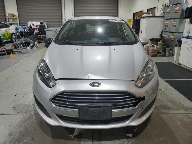  FORD FIESTA 2017 Srebrny