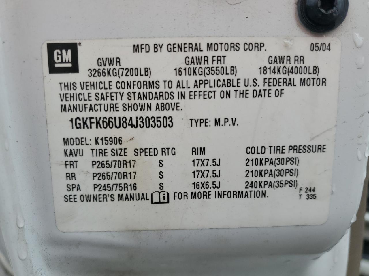 2004 GMC Yukon - Image 13