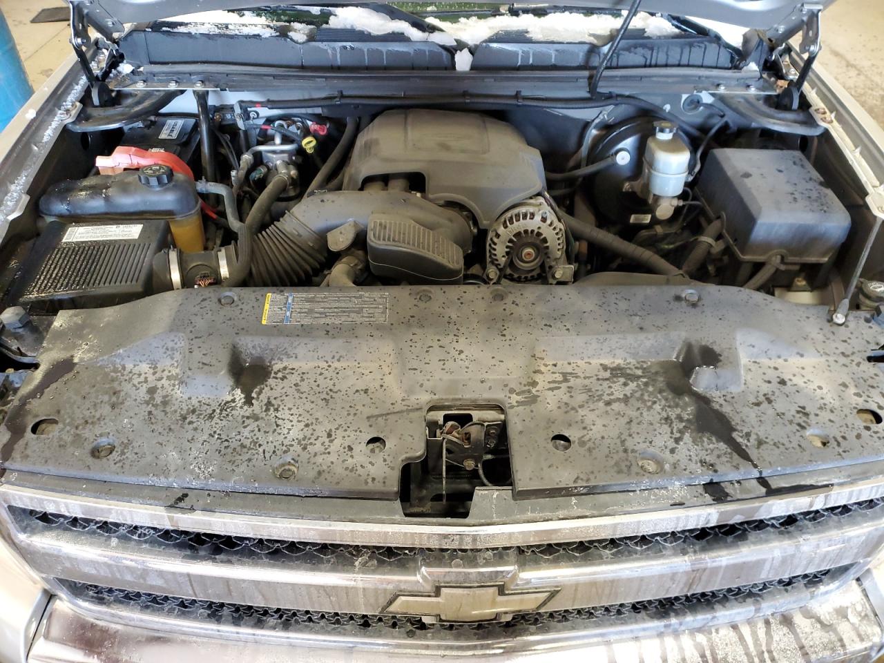2008 Chevrolet Silverado - Image 11