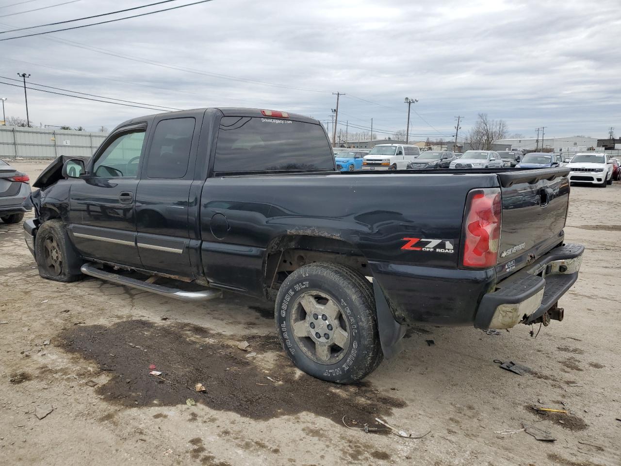 2007 Chevrolet Silverado - Image 2