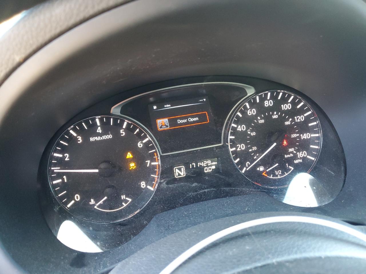 2014 Nissan Altima - Image 9