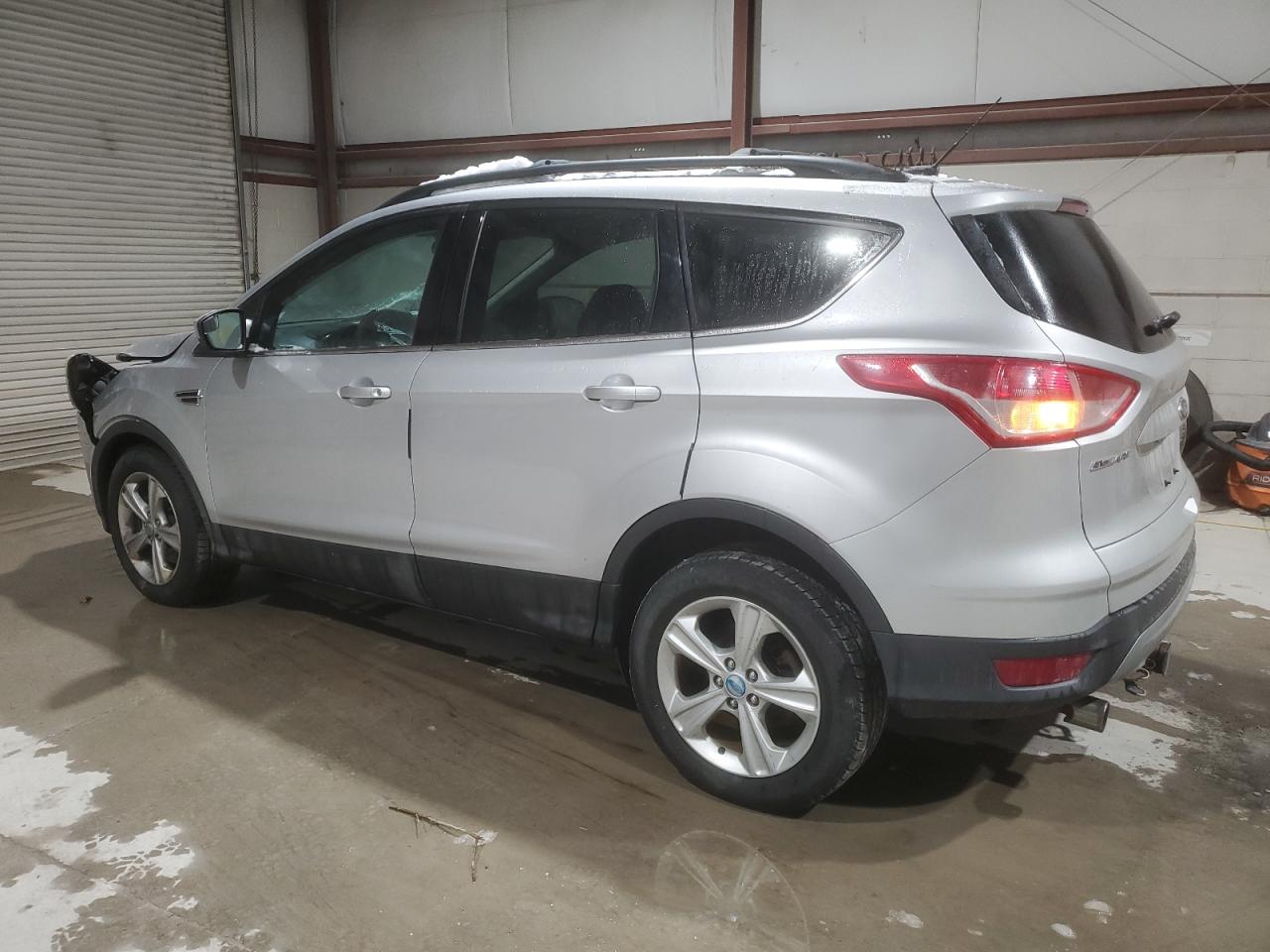 VIN 1FMCU9G91DUC38315 2013 FORD ESCAPE no.2