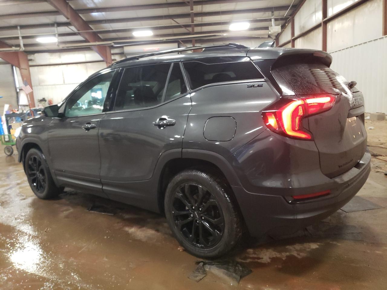 2021 GMC Terrain - Image 2