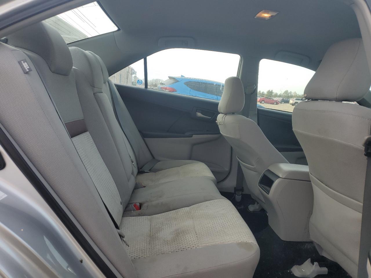 2012 Toyota Camry - Image 10