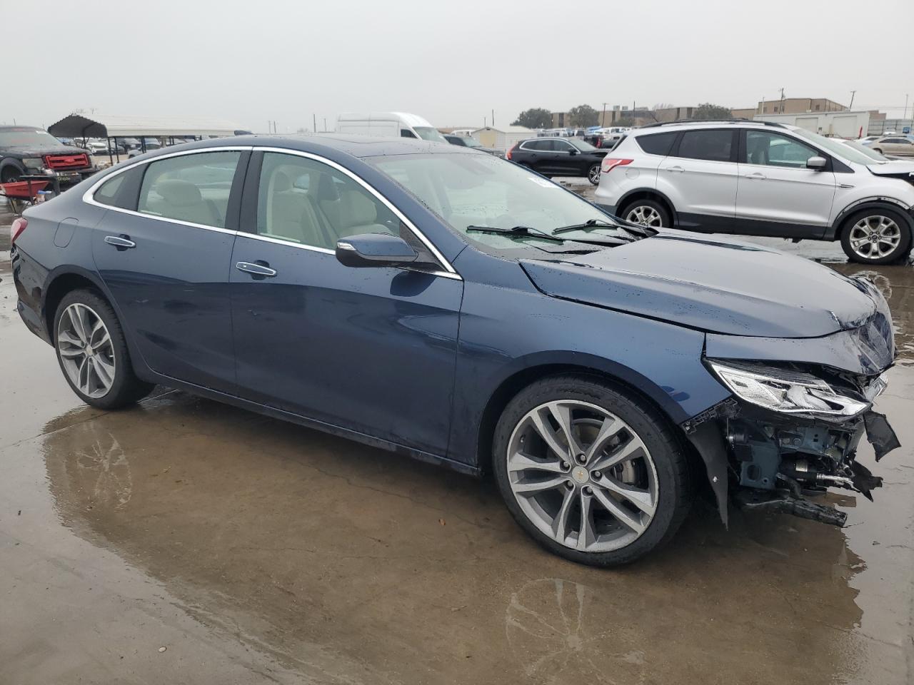 2019 Chevrolet Malibu - Image 4