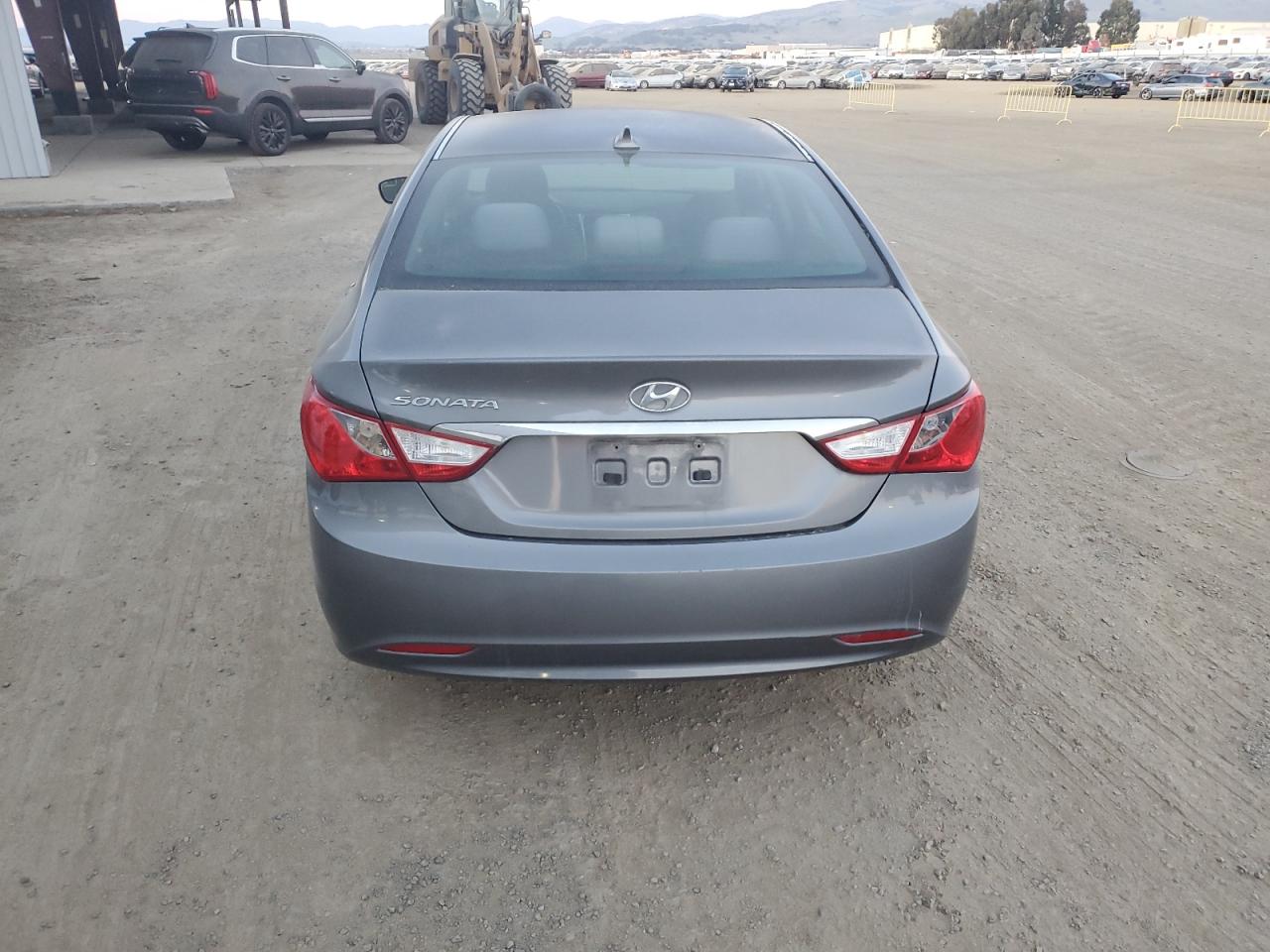 2013 Hyundai Sonata - Image 6