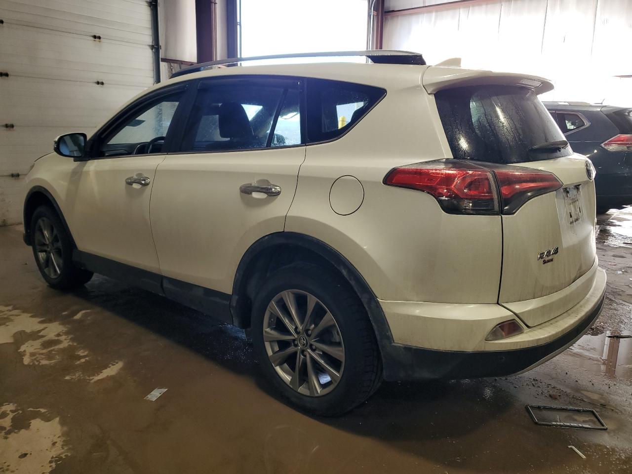2017 Toyota RAV 4 - Image 2