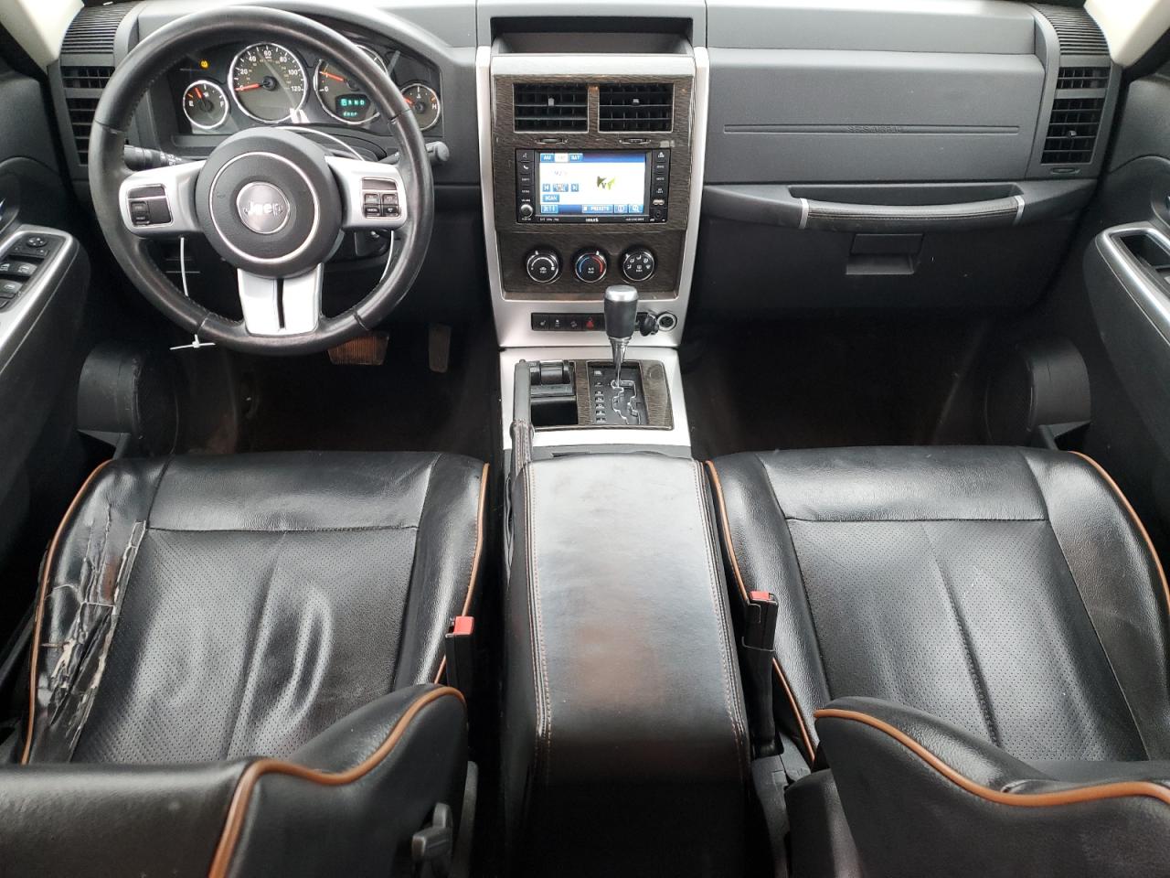 2011 Jeep Liberty (North America) - Image 8