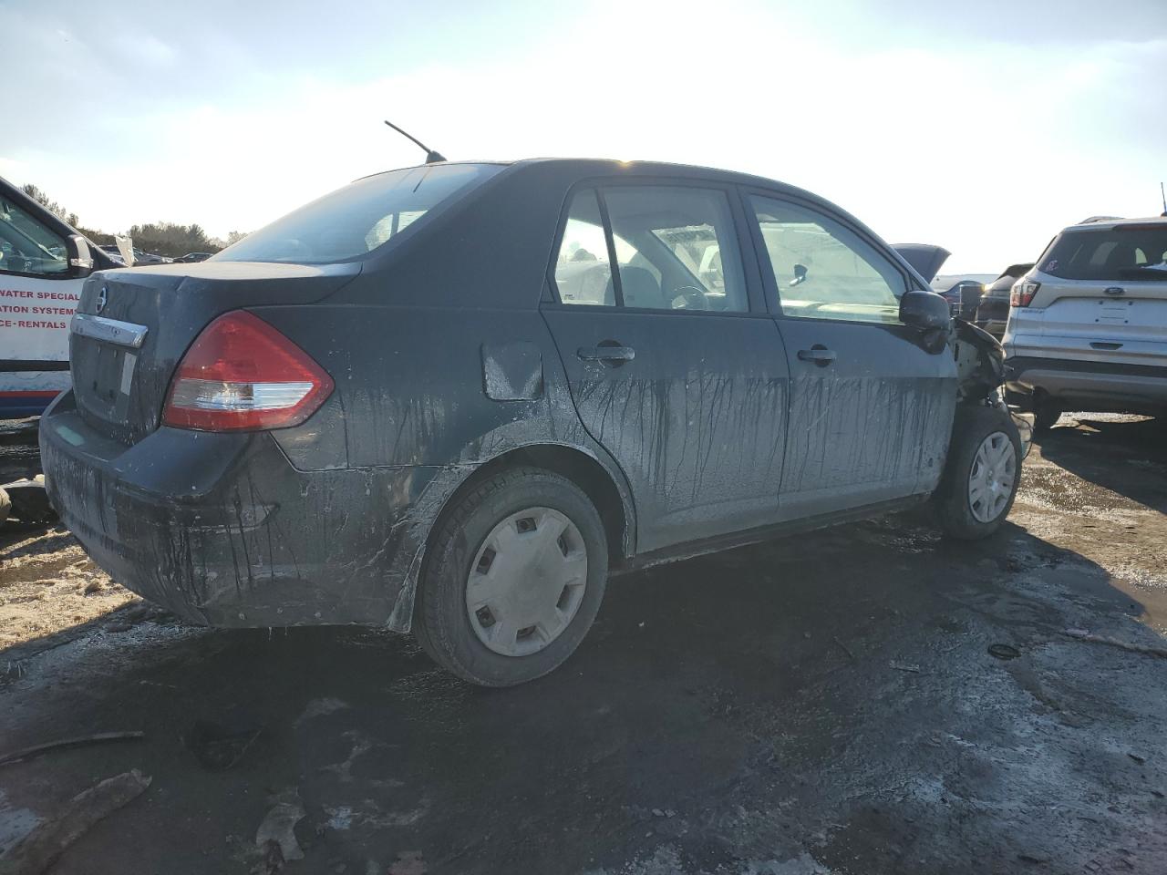 2009 Nissan Versa - Image 3