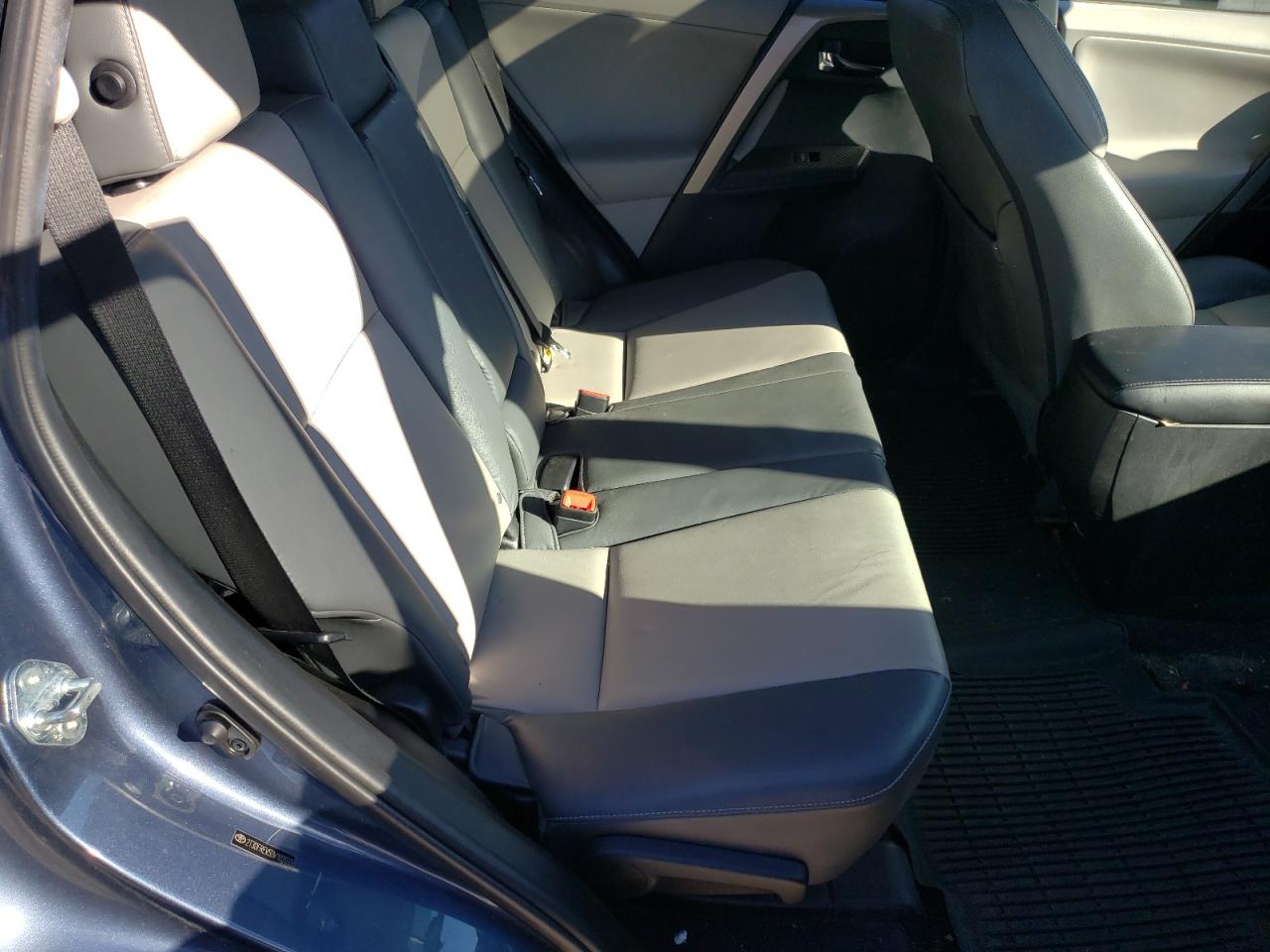 2013 Toyota RAV 4 - Image 10