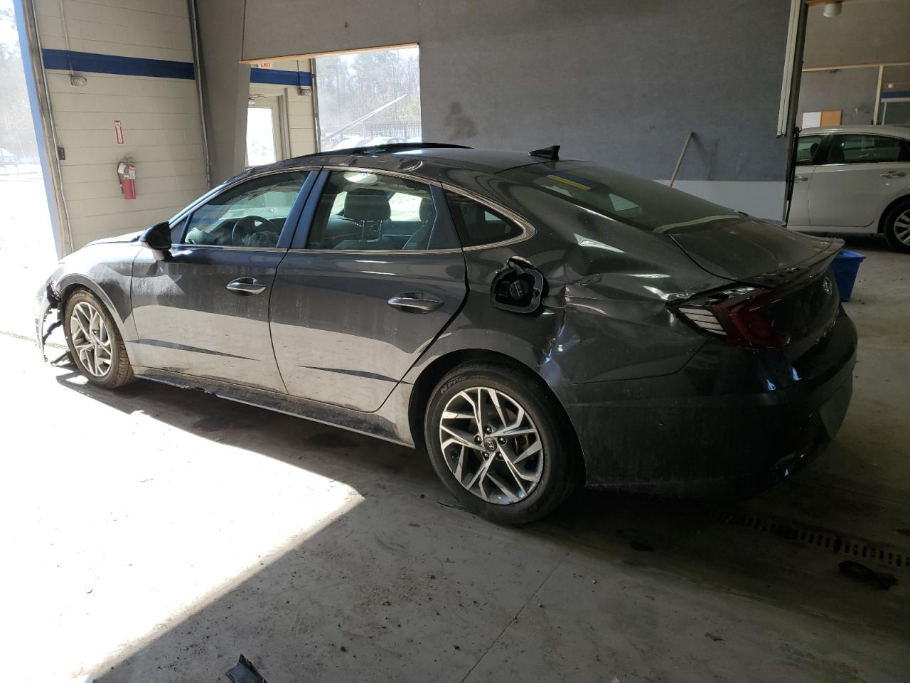 2020 Hyundai Sonata - Image 2