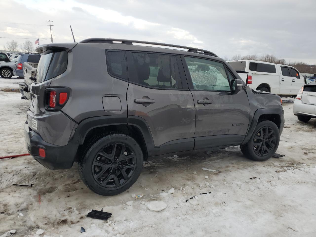 2018 Jeep Renegade - Image 3