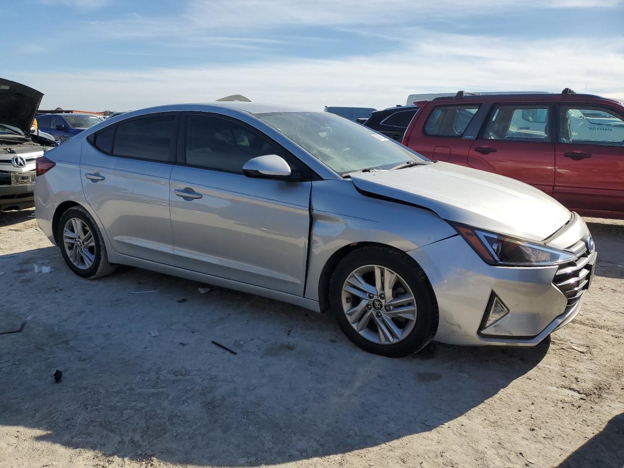 2019 Hyundai Elantra - Image 4