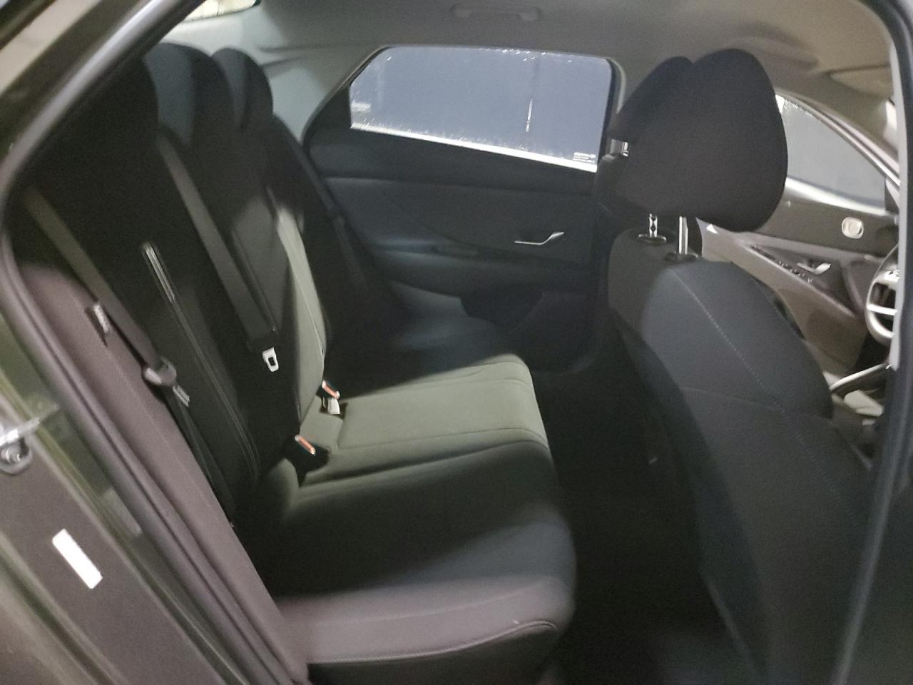 2024 Hyundai Elantra - Image 10