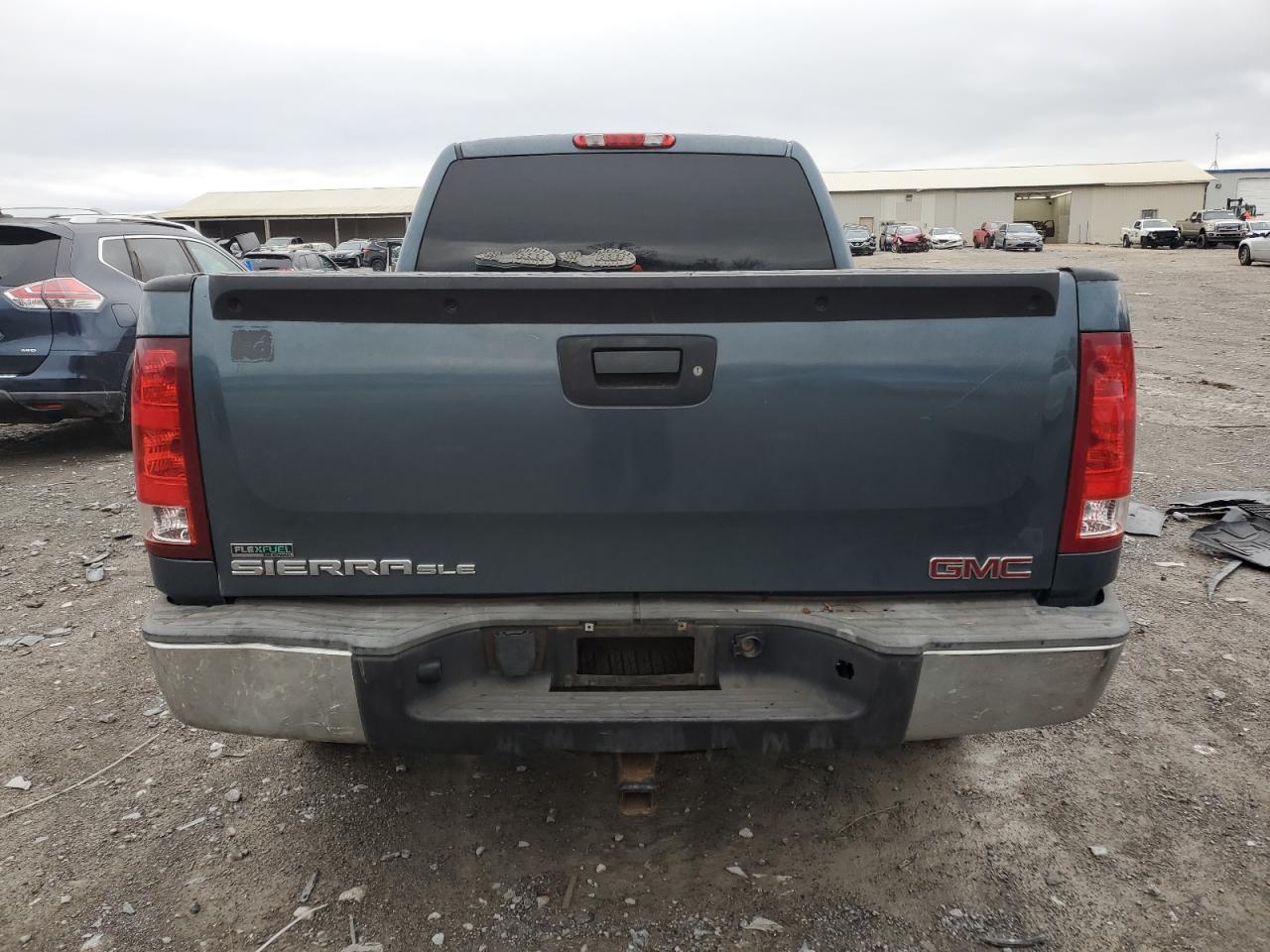 2011 GMC Sierra - Image 6
