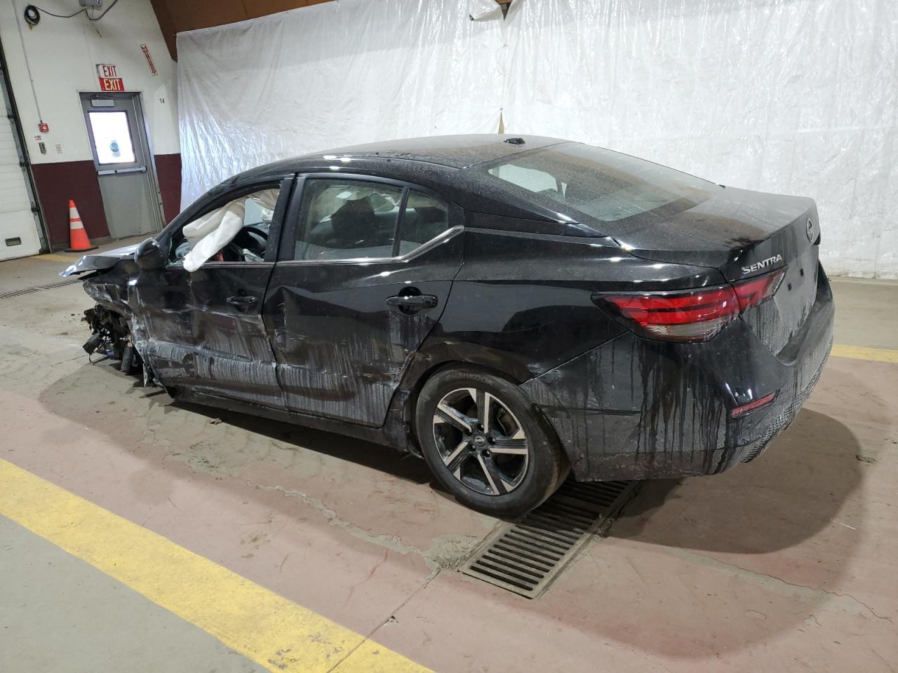 2024 Nissan Sentra - Image 2