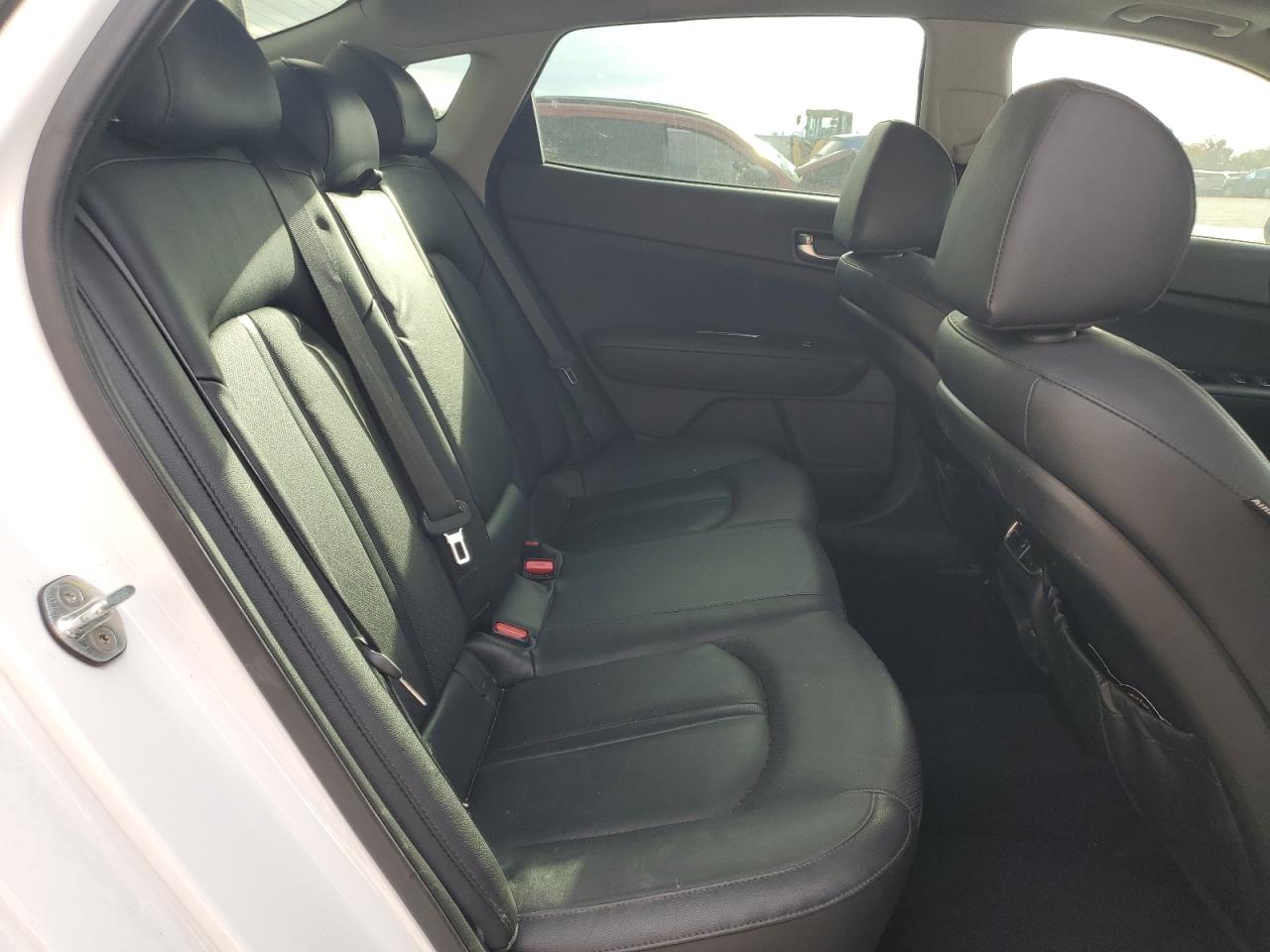 2016 Kia Optima - Image 10
