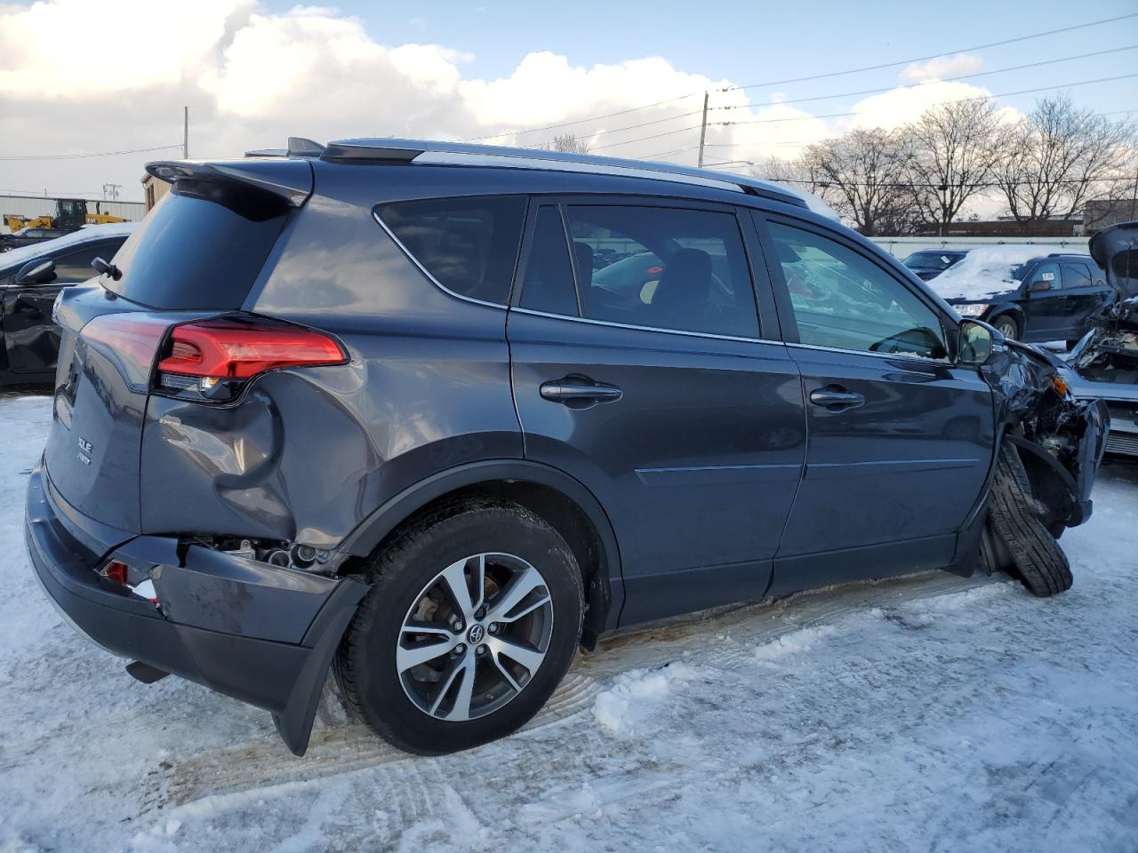 2018 Toyota RAV 4 - Image 3