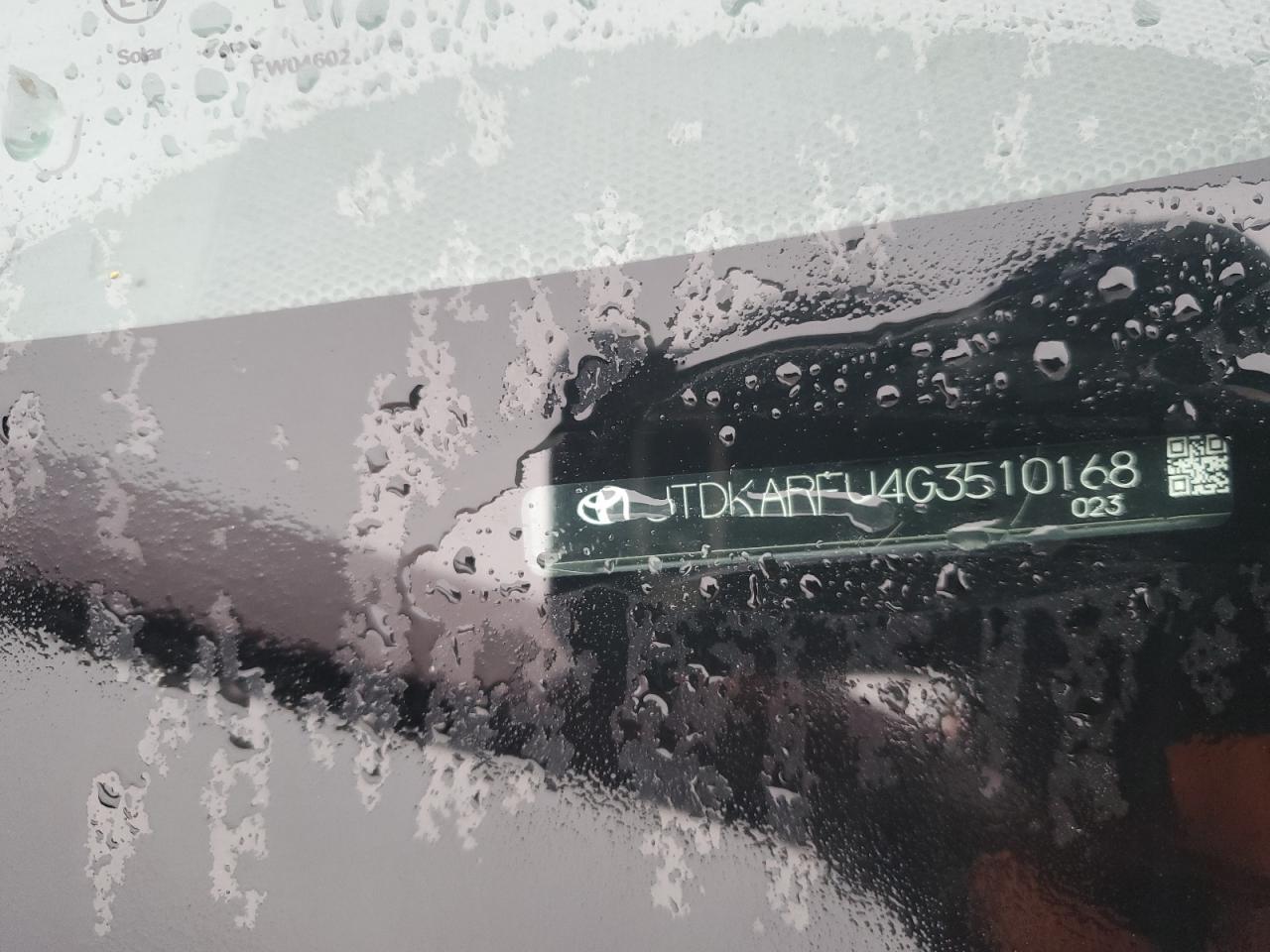 2016 Toyota Prius - Image 12