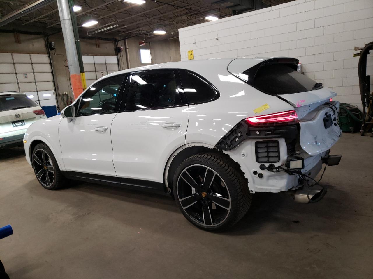 2020 Porsche Cayenne - Image 2