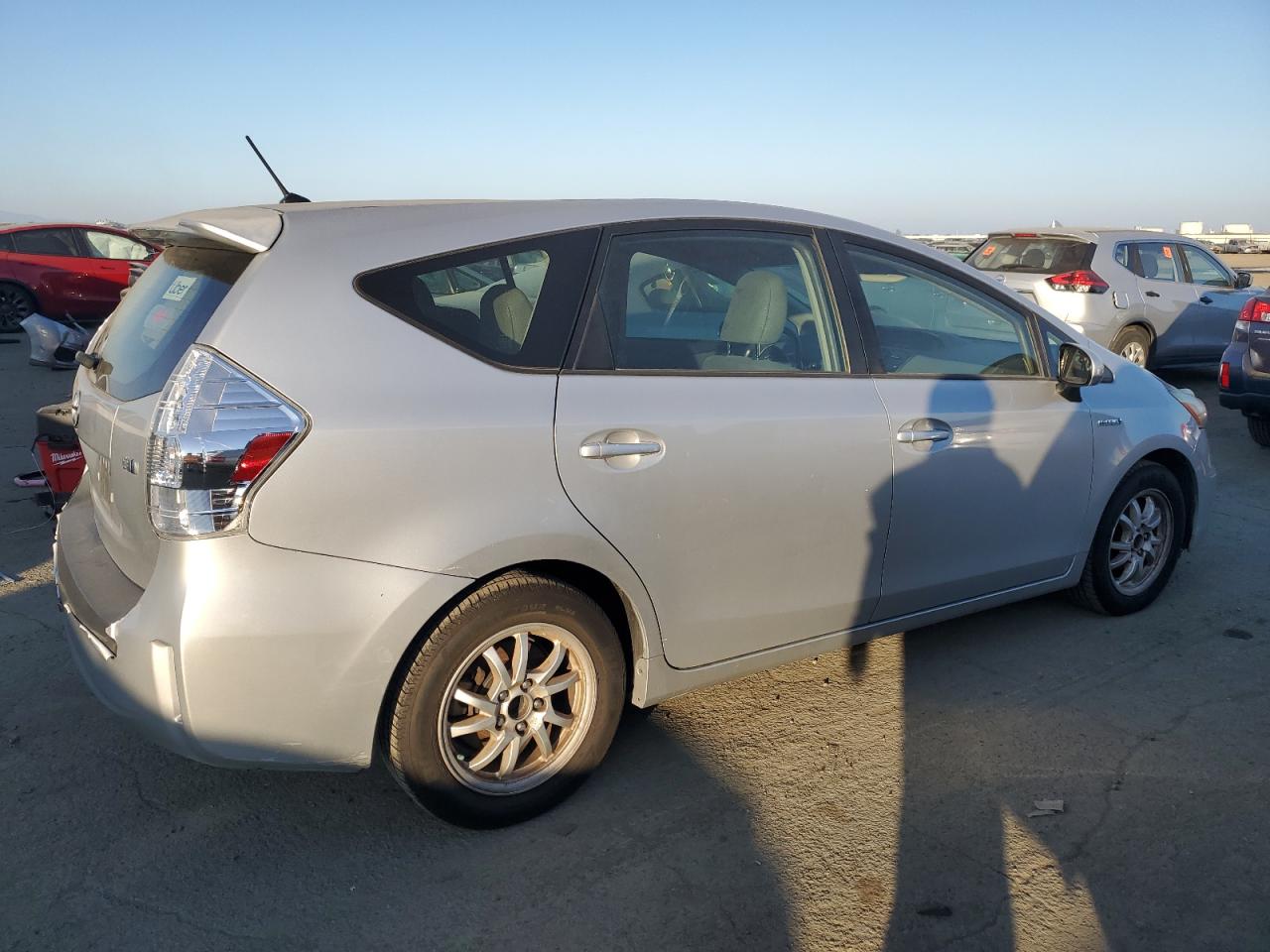 VIN JTDZN3EU4D3283321 2013 TOYOTA PRIUS no.3