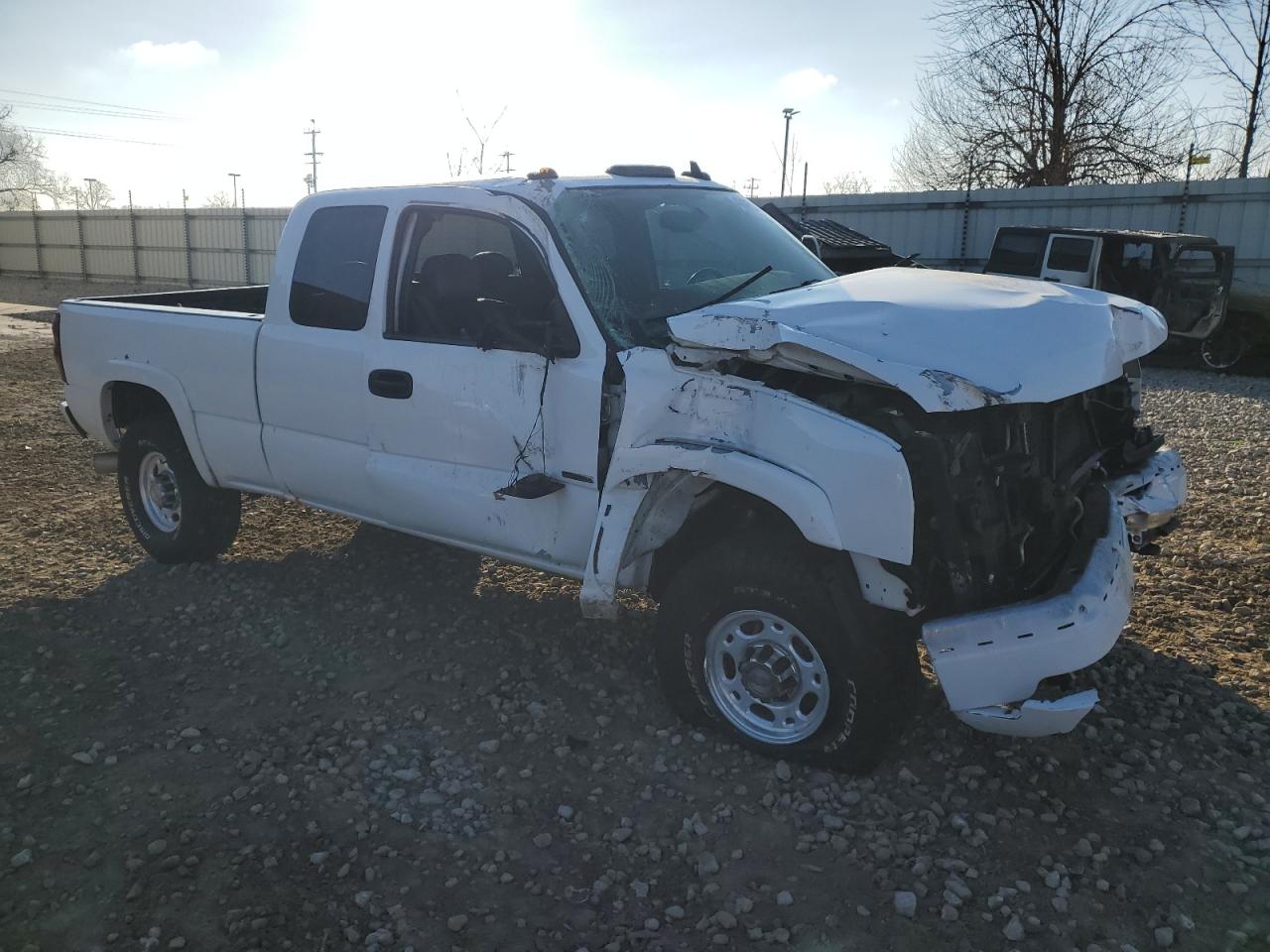2006 Chevrolet Silverado - Image 4