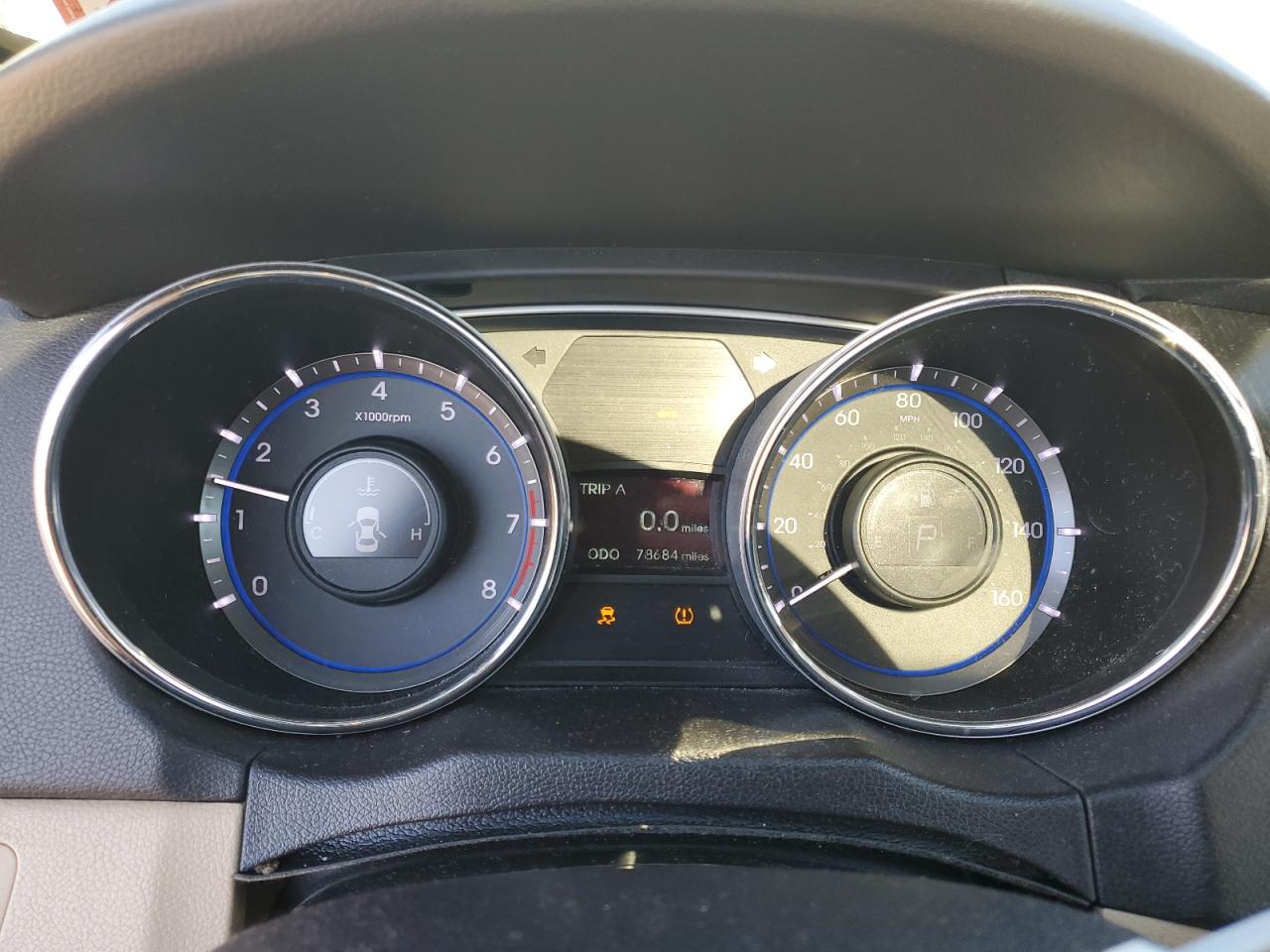 2013 Hyundai Sonata - Image 9