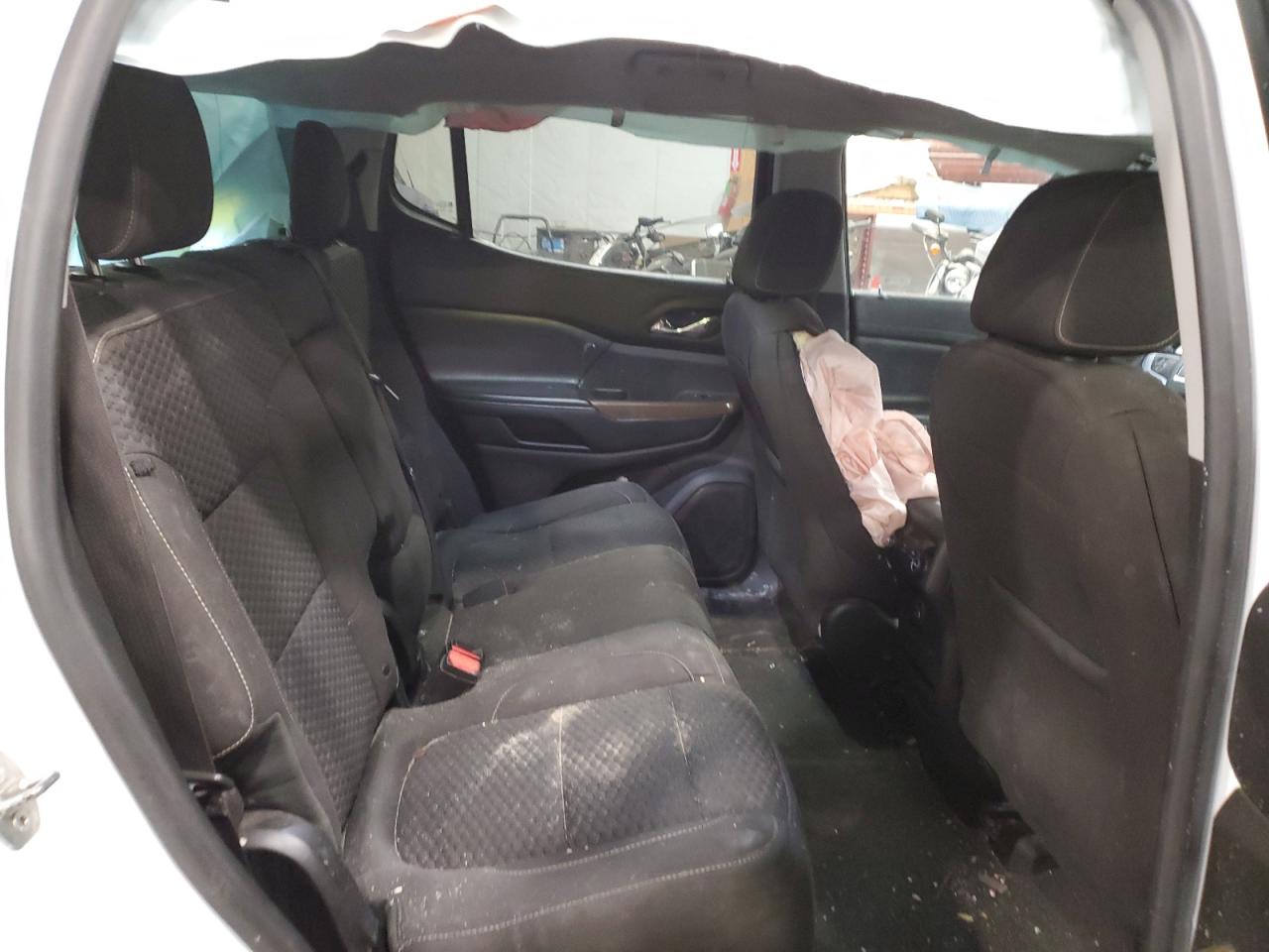 2019 GMC Acadia - Image 11