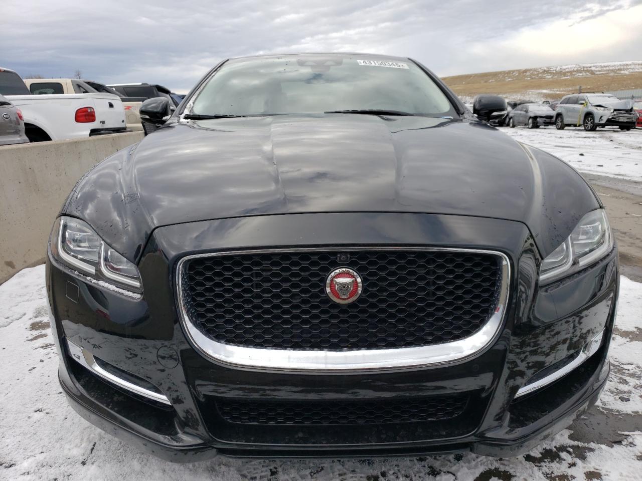 2019 Jaguar XJ - Image 5