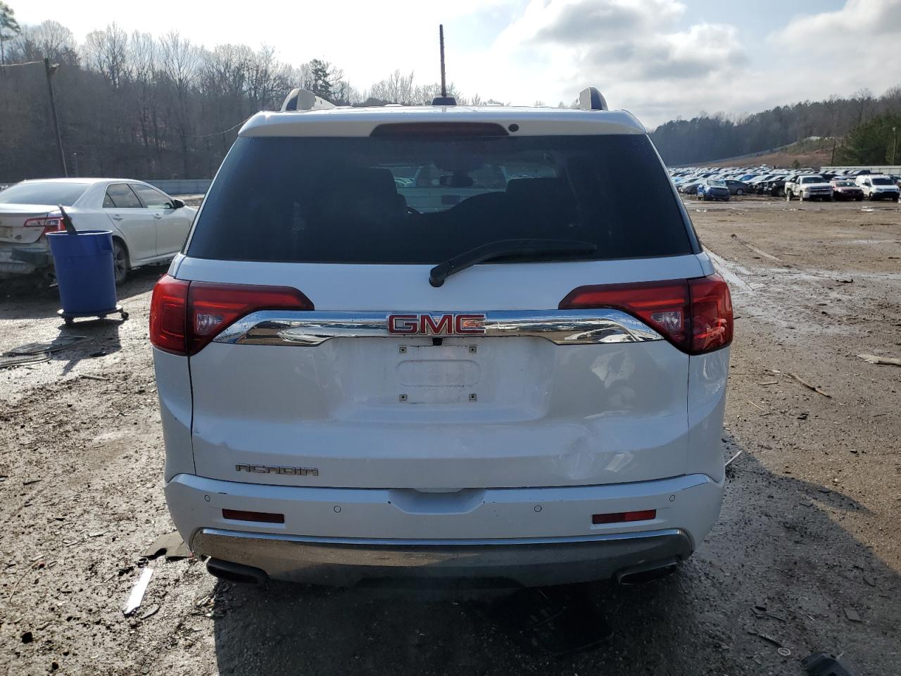 2017 GMC Acadia - Image 6